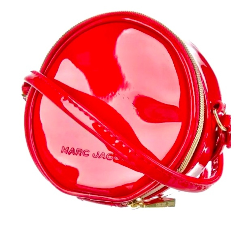MARC JACOB RED PATENT SLING BAG